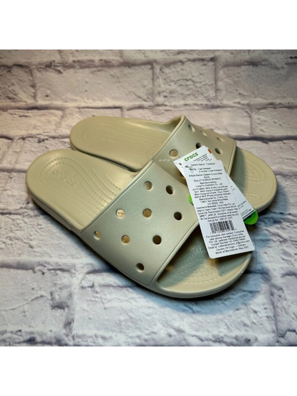 Crocs‎ Classic Comfort Slides Unisex M10/W12 Bone Beige Lightweight Waterproof